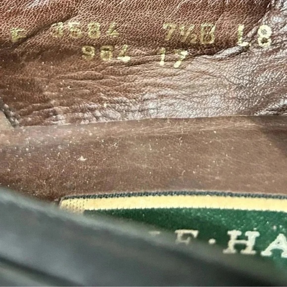 Cole Haan Two-tone Leather Tassel Woven
Loafer Size Women's 7.5B - Picture 3 of 3